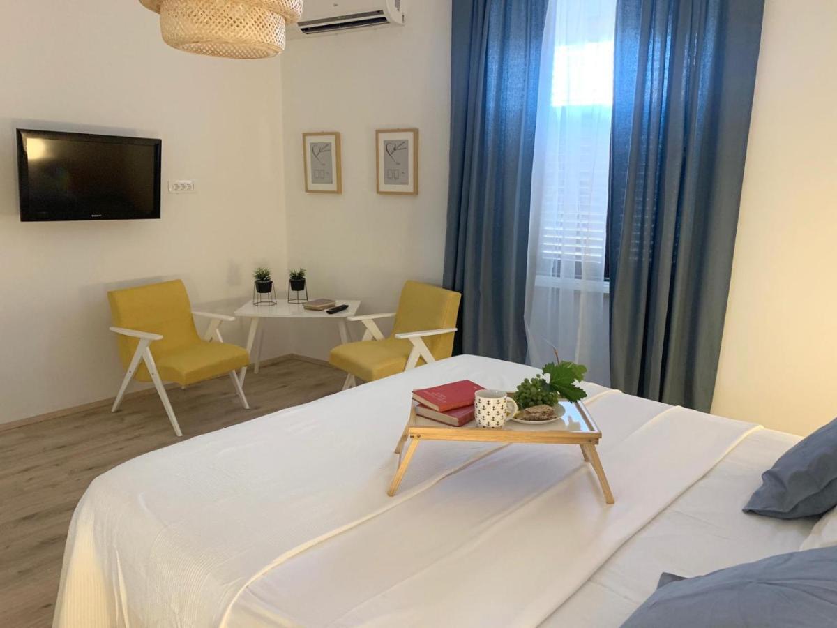 Ra City Garden Suite Pula Zewnętrze zdjęcie