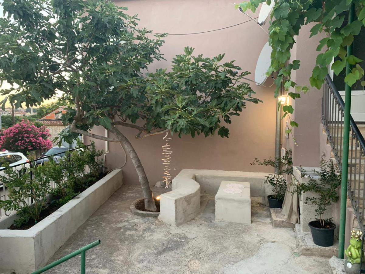Ra City Garden Suite Pula Zewnętrze zdjęcie
